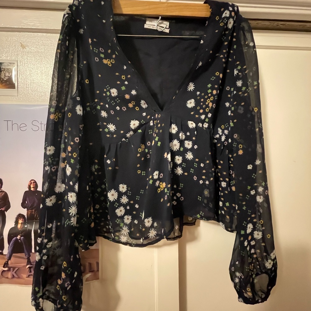 Long Sleeve V neck Blouse